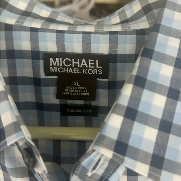 MK Button Down XL - Picture 2 of 2